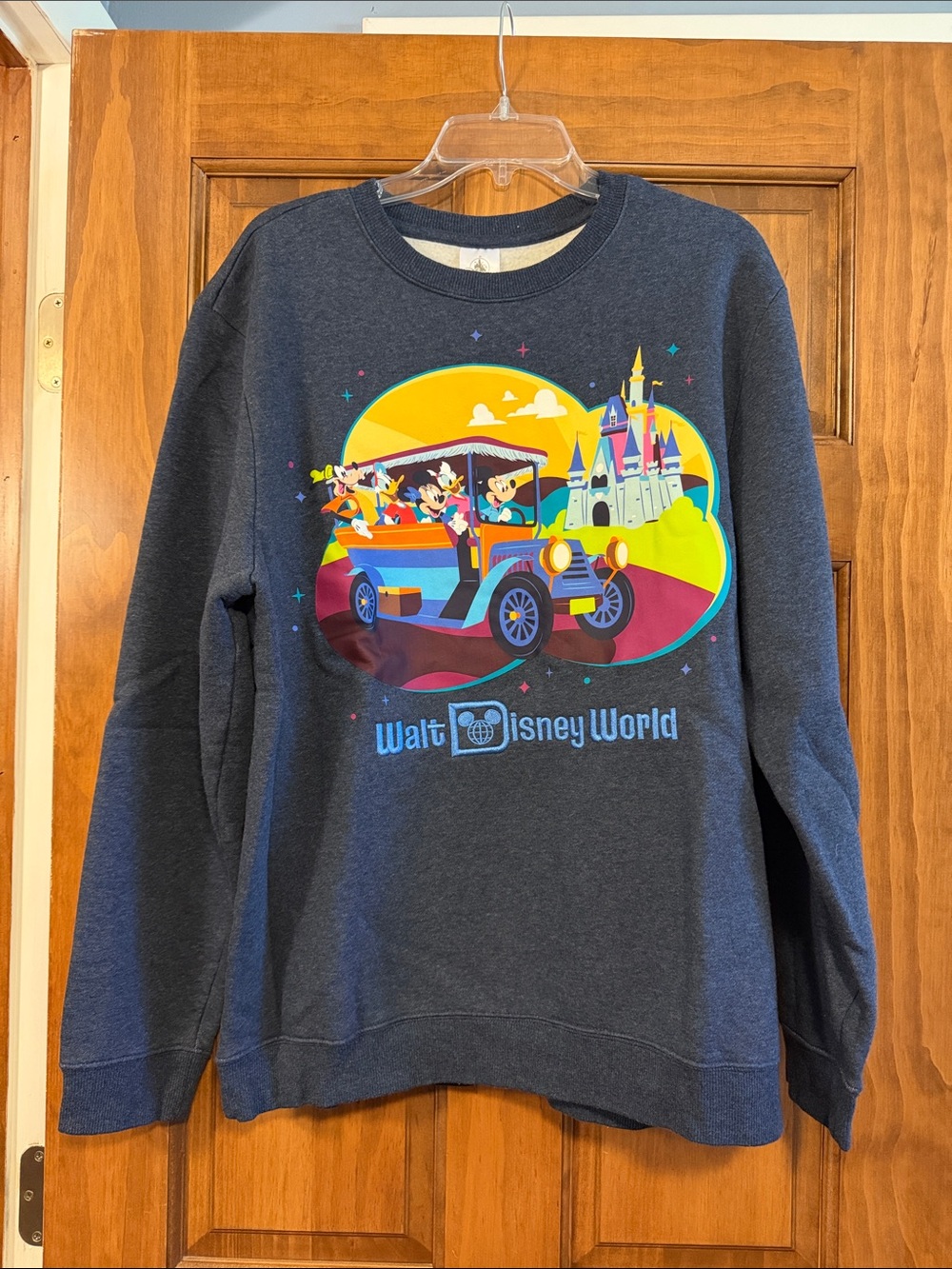 Disney Walt Disney World Graphic Crewneck Sweatshirt - Unisex Large